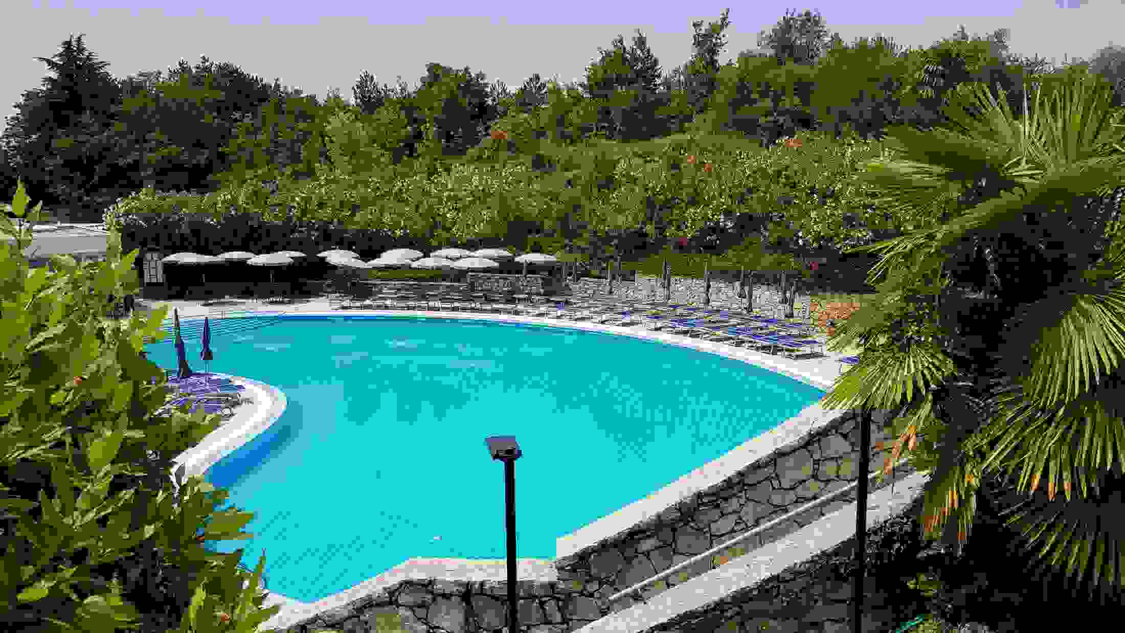 Pool & Resortanlage 1++